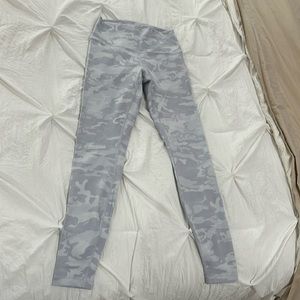 Lululemon align ribbed leggings size 9 grey camo